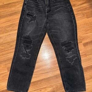 Women’s Black Distressed Jeans